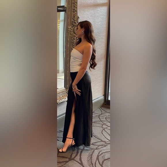 Gown, size S. Worn once. By MESHKI. Amazing condition. - Picture 2 of 3